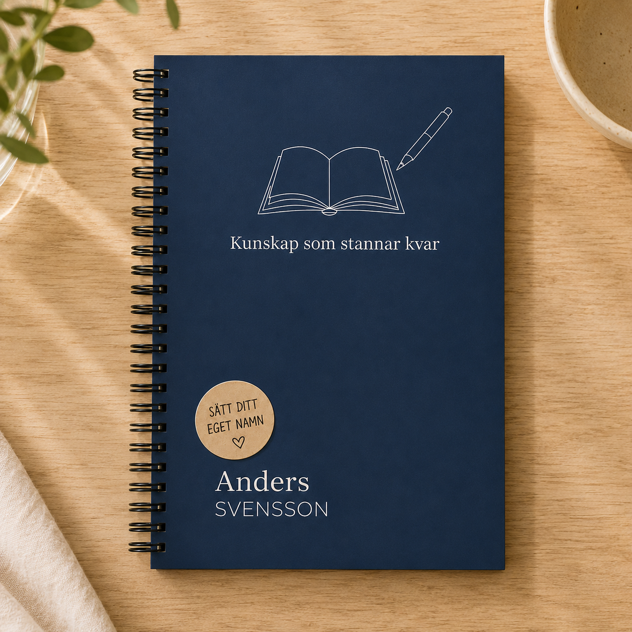 Personlig anteckningsbok till lärare med namn – Kunskap som stannar kvar