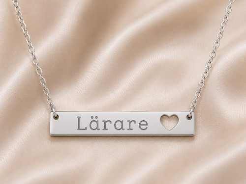 Lärare - Halsband med utskuren hjärtform (gravyr)