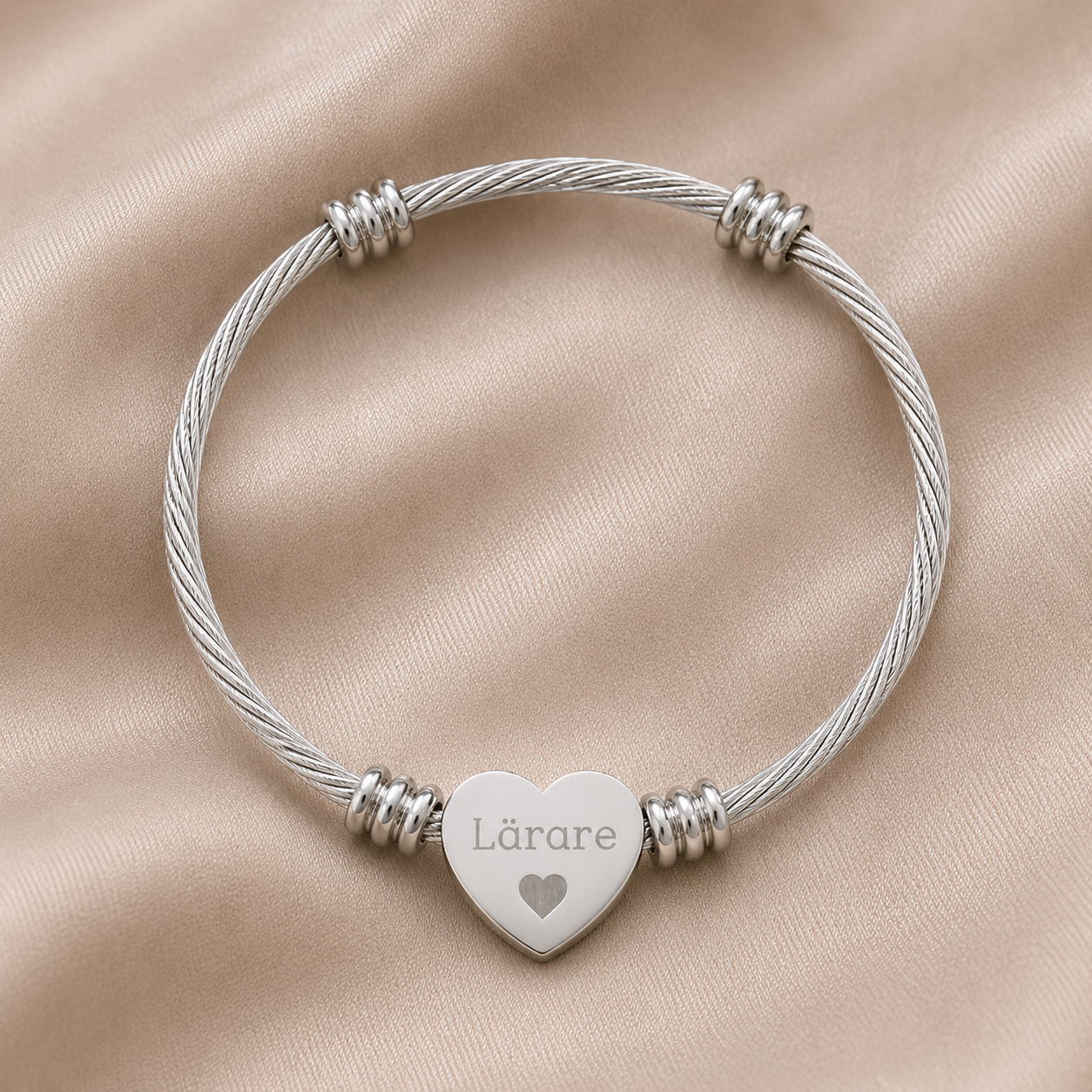 Lärare - Graverat armband med hjärtberlock