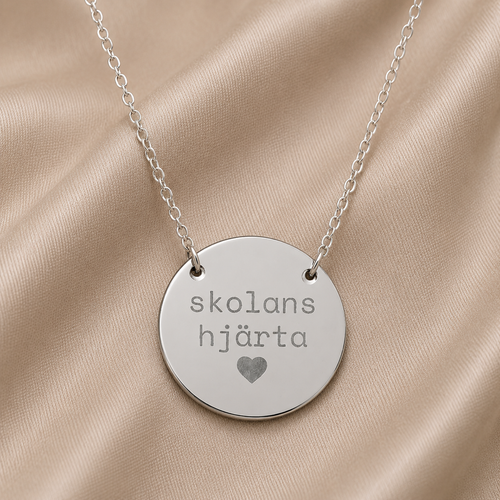 Skolans hjärta - Halsband med rund bricka