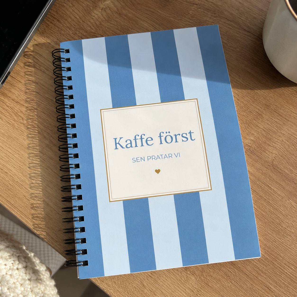 Personlig anteckningsbok till lärare med egen text – Klassisk Gul